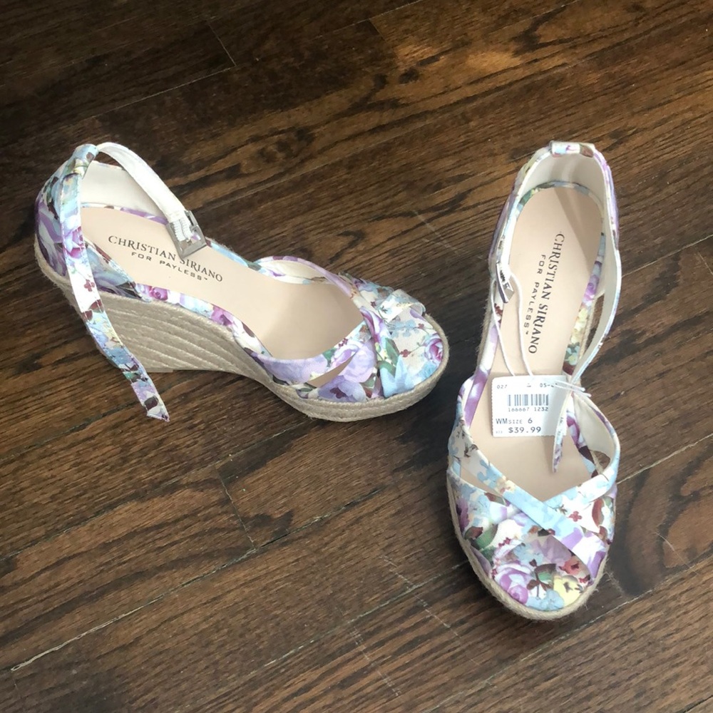 Floral wedges